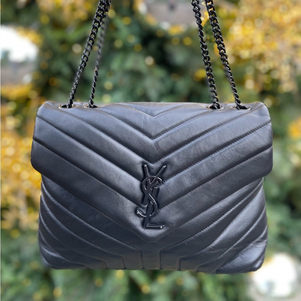 RARE SAINT LAURENT MONOCHROME LOULOU M